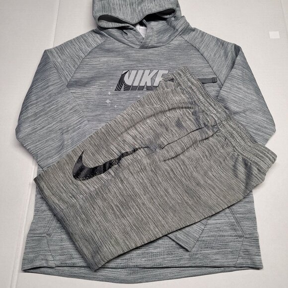 Nike DRI-FIT Boy’s set size medium - Picture 1 of 12